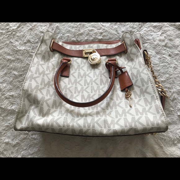 Michael Kors Tote Purse - Picture 1 of 4
